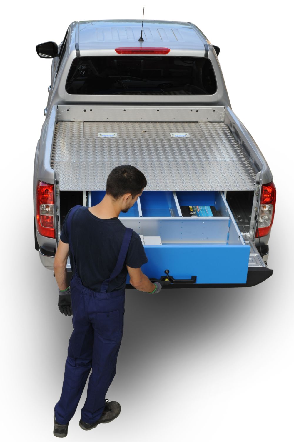 Pick up con nuova cassettiera sottopianale Syncro System Torino