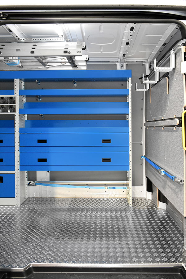 Soluzioni personalizzate per furgoni MAN TGE L4 H3 da syncro system torino
